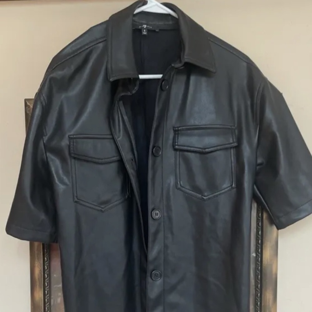 New without tag 7 FOR ALL MANKIND Black FAUX LEATHER SHORT SLEEVE SHIRT